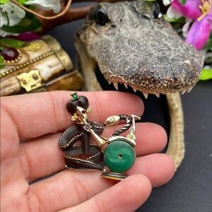 Snake charmer brooch vintage